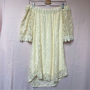 Umgee Cream Lace Off-Shoulder Dress Size Small NWT